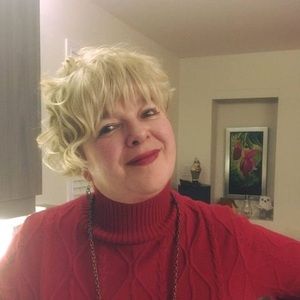 Meet your Posher, Lyne